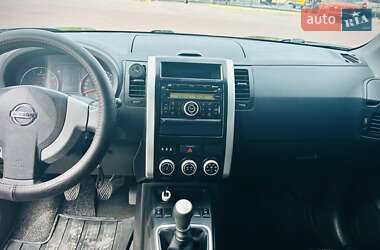 Внедорожник / Кроссовер Nissan X-Trail 2011 в 