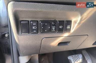 Позашляховик / Кросовер Nissan X-Trail 2005 в 