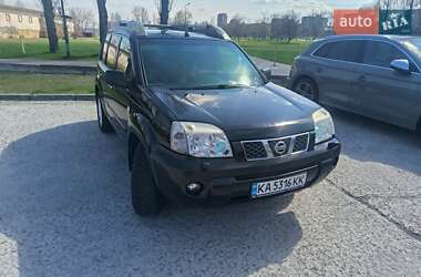 Позашляховик / Кросовер Nissan X-Trail 2005 в 