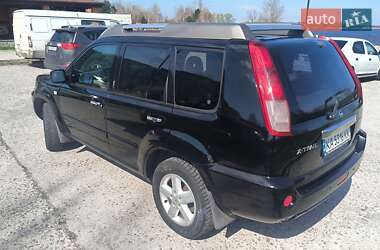 Позашляховик / Кросовер Nissan X-Trail 2005 в 