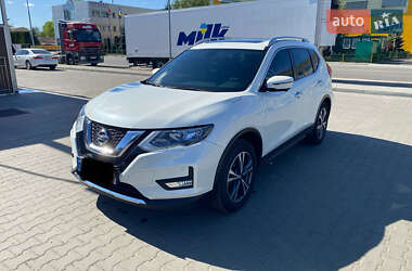 Внедорожник / Кроссовер Nissan X-Trail 2019 в Киеве