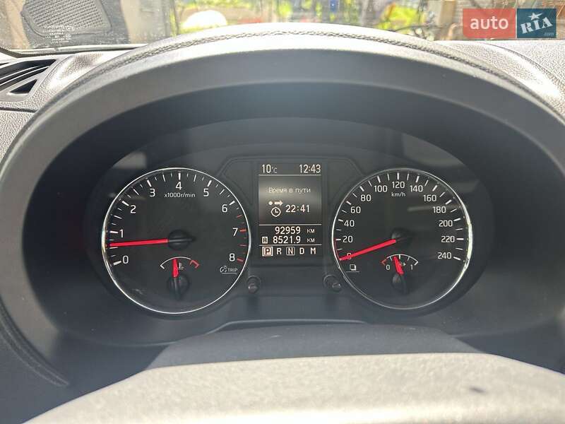Позашляховик / Кросовер Nissan X-Trail 2013 в Києві