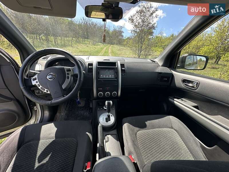 Позашляховик / Кросовер Nissan X-Trail 2013 в Києві