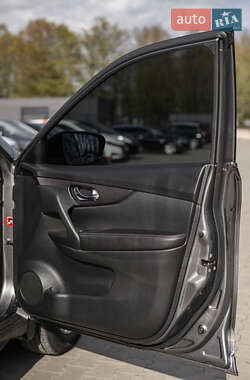 Позашляховик / Кросовер Nissan X-Trail 2021 в 