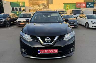 Внедорожник / Кроссовер Nissan X-Trail 2015 в 
