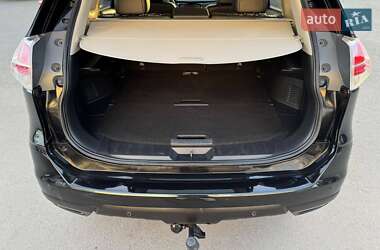 Внедорожник / Кроссовер Nissan X-Trail 2015 в 