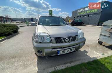 Позашляховик / Кросовер Nissan X-Trail 2005 в 