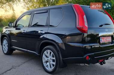 Позашляховик / Кросовер Nissan X-Trail 2012 в 