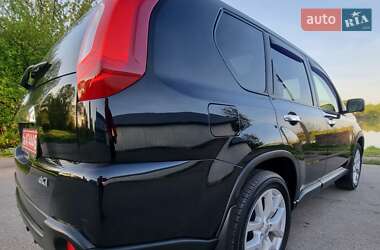 Позашляховик / Кросовер Nissan X-Trail 2012 в 