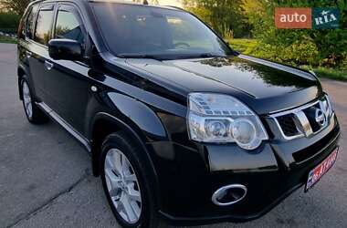 Позашляховик / Кросовер Nissan X-Trail 2012 в 