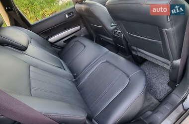 Позашляховик / Кросовер Nissan X-Trail 2012 в 