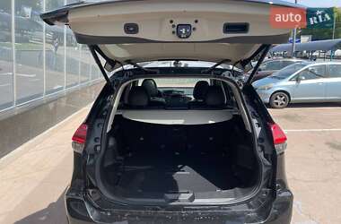 Позашляховик / Кросовер Nissan X-Trail 2021 в 