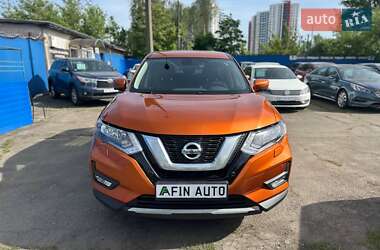 Позашляховик / Кросовер Nissan X-Trail 2019 в 