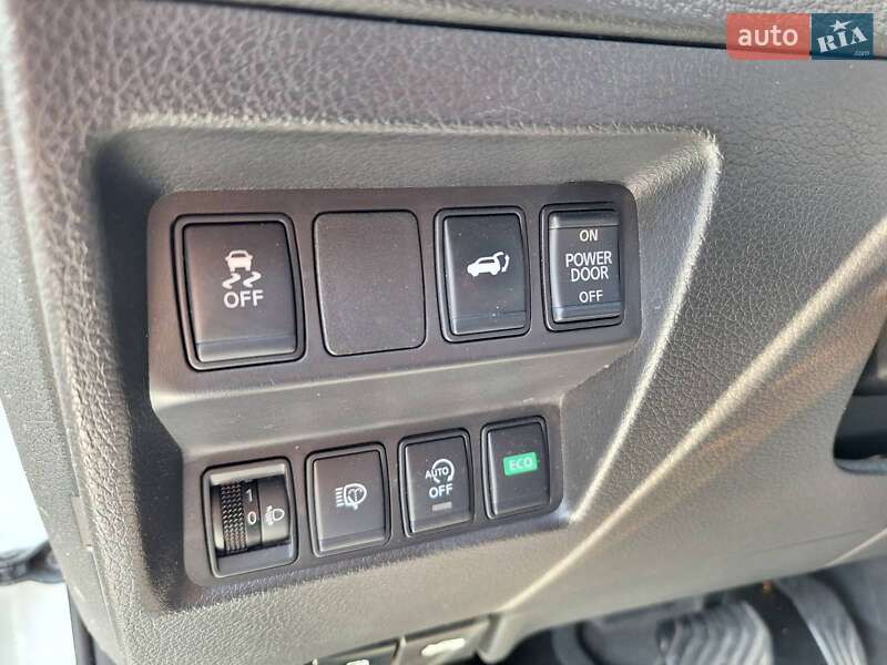 Позашляховик / Кросовер Nissan X-Trail 2018 в Львові