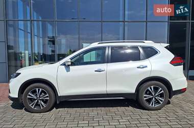 Позашляховик / Кросовер Nissan X-Trail 2018 в 