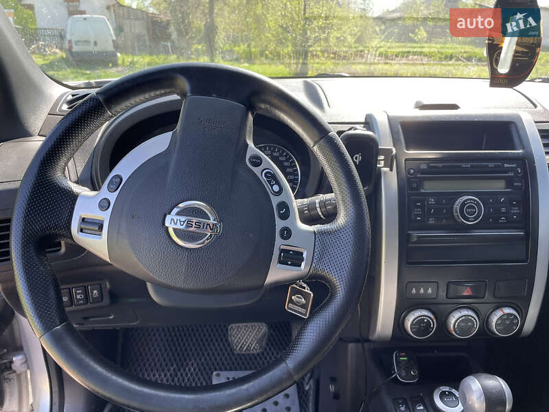 Внедорожник / Кроссовер Nissan X-Trail 2011 в Белогорье