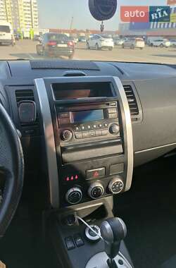 Внедорожник / Кроссовер Nissan X-Trail 2013 в 