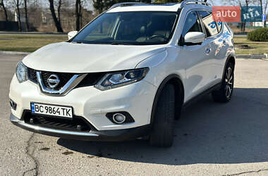 Внедорожник / Кроссовер Nissan X-Trail 2015 в Самборе