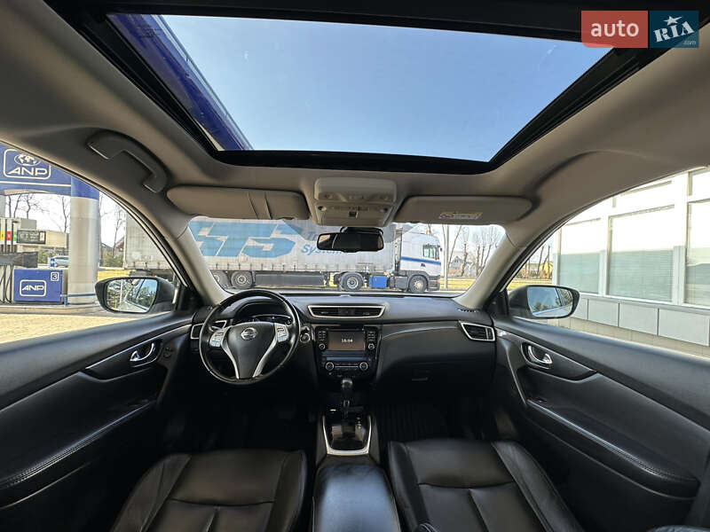 Позашляховик / Кросовер Nissan X-Trail 2015 в Самборі