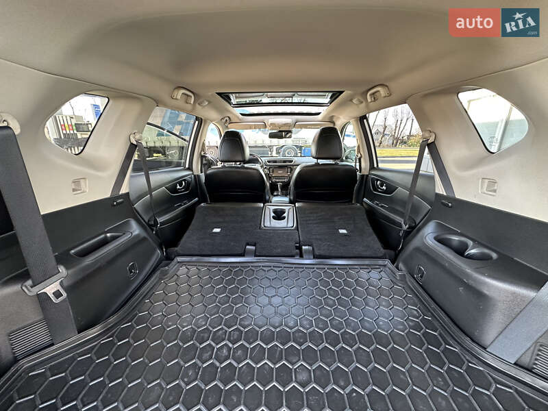 Позашляховик / Кросовер Nissan X-Trail 2015 в Самборі