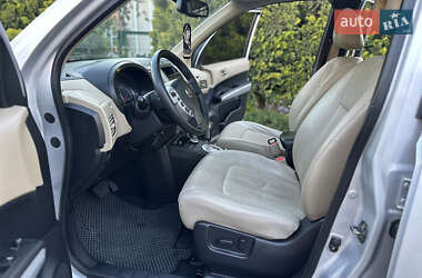 Позашляховик / Кросовер Nissan X-Trail 2011 в 