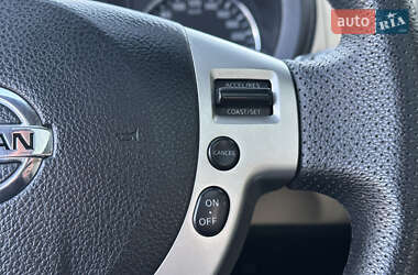 Позашляховик / Кросовер Nissan X-Trail 2011 в 