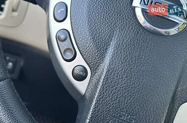 Позашляховик / Кросовер Nissan X-Trail 2011 в 