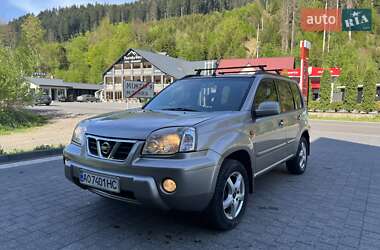 Внедорожник / Кроссовер Nissan X-Trail 2002 в Межгорье