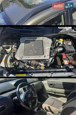 Позашляховик / Кросовер Nissan X-Trail 2004 в 