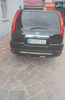 Позашляховик / Кросовер Nissan X-Trail 2008 в 