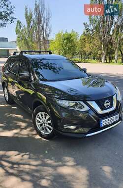 Внедорожник / Кроссовер Nissan X-Trail 2019 в Николаеве