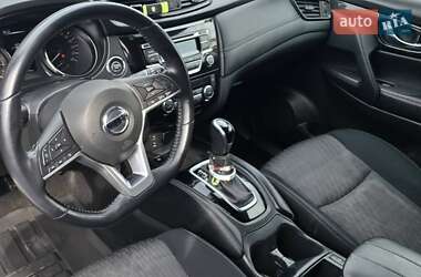 Внедорожник / Кроссовер Nissan X-Trail 2019 в Славянске