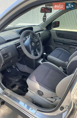 Внедорожник / Кроссовер Nissan X-Trail 2006 в 
