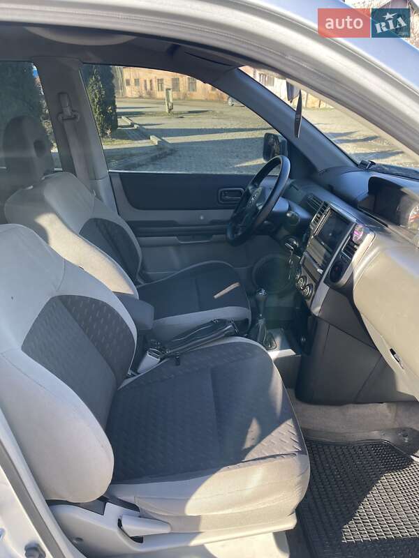 Внедорожник / Кроссовер Nissan X-Trail 2005 в Косове