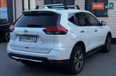 Внедорожник / Кроссовер Nissan X-Trail 2018 в 