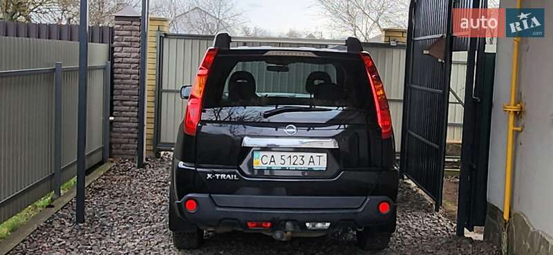 Позашляховик / Кросовер Nissan X-Trail 2008 в 