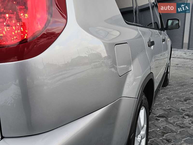Внедорожник / Кроссовер Nissan X-Trail 2010 в Житомире