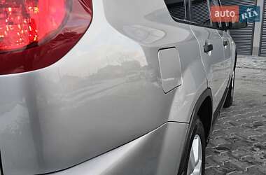 Позашляховик / Кросовер Nissan X-Trail 2010 в 
