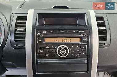 Позашляховик / Кросовер Nissan X-Trail 2010 в 