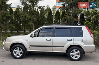 Позашляховик / Кросовер Nissan X-Trail 2006 в 