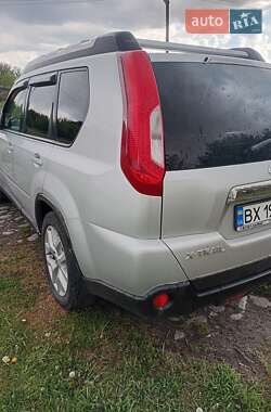 Позашляховик / Кросовер Nissan X-Trail 2011 в 