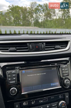 Внедорожник / Кроссовер Nissan X-Trail 2017 в 