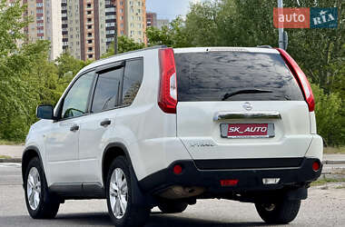 Внедорожник / Кроссовер Nissan X-Trail 2013 в 