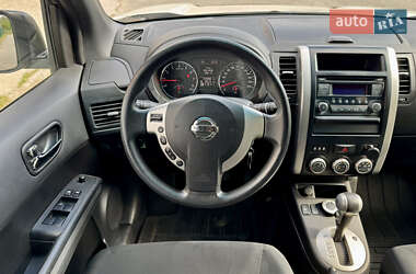 Внедорожник / Кроссовер Nissan X-Trail 2013 в 