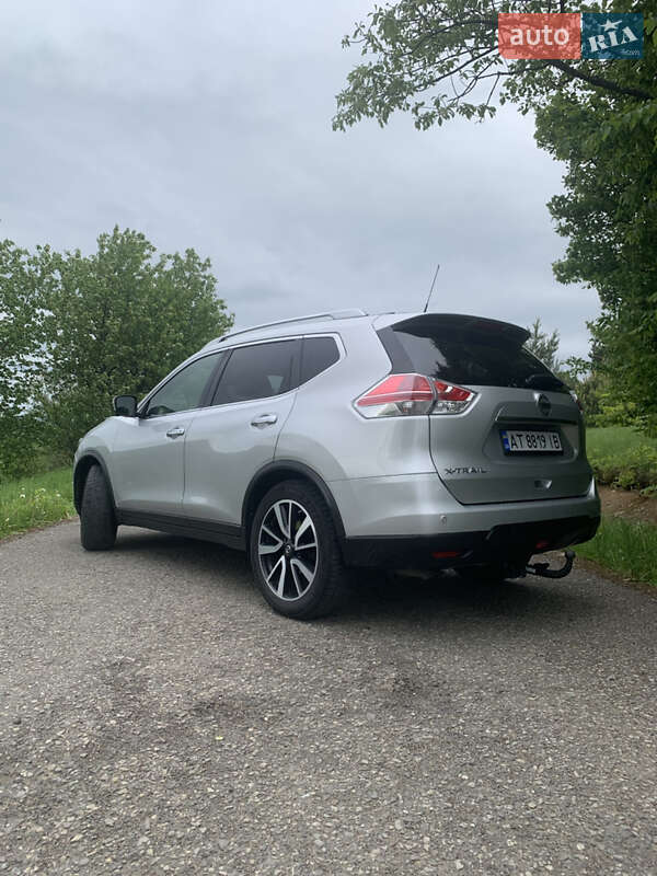 Позашляховик / Кросовер Nissan X-Trail 2016 в Болехові