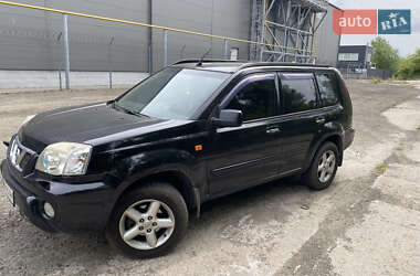 Внедорожник / Кроссовер Nissan X-Trail 2003 в Киеве