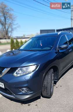 Внедорожник / Кроссовер Nissan X-Trail 2017 в 