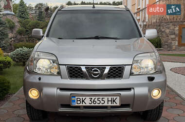 Внедорожник / Кроссовер Nissan X-Trail 2006 в 