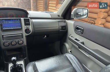 Внедорожник / Кроссовер Nissan X-Trail 2006 в 