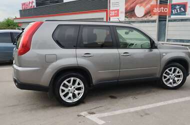Внедорожник / Кроссовер Nissan X-Trail 2013 в 
